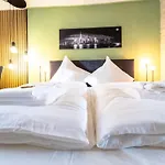 Stylisch Loft I Industrie-design I Kamin I Netflix Apartman Halle (Saale)