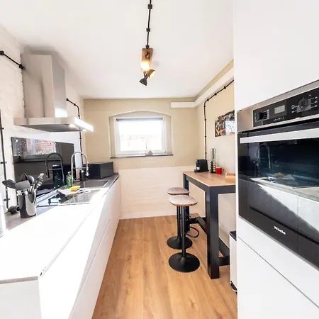 Daire Stylisch Loft I Industrie-design I Kamin I Netflix