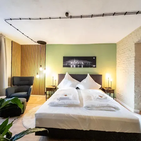 Stylisch Loft I Industrie-design I Kamin I Netflix Apartment *